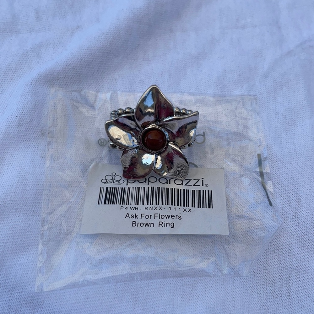 Cocktail ring